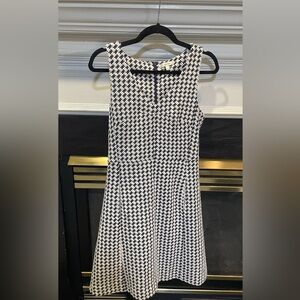 Tyler Boe Navy and White Houndstooth Dress Size Medium
